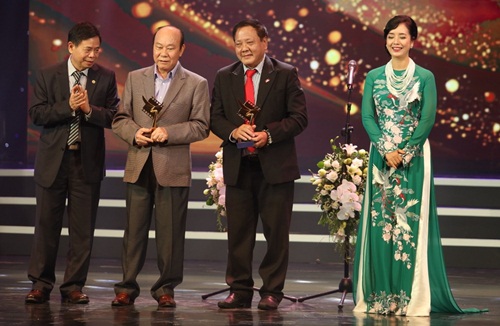 quot;Tuổi thanh xuânquot; của Nhã Phương lên ngôi tại Cánh Diều Vàng 2015 - 19