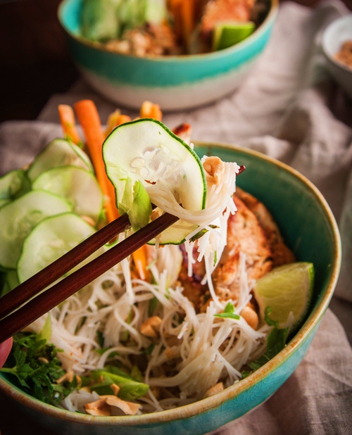 Bún trộn thịt gà hấp dẫn cuối tuần - 6