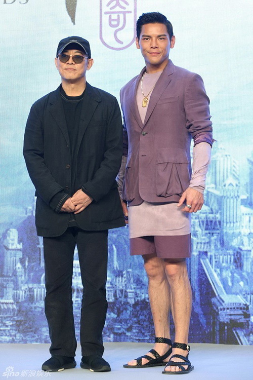 Sức khỏe kém, Lý Liên Kiệt di chuyển khó khăn - 3