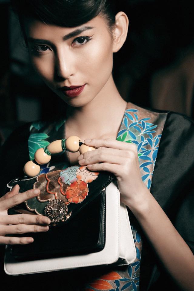 Chuyên gia tiết lộ hậu trường make up tuần lễ VN Quốc tế - 17