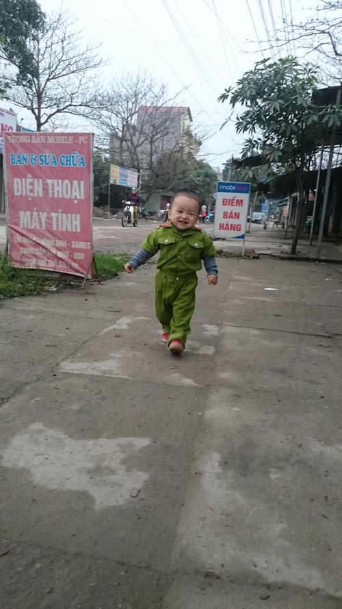 Vũ Nhật Minh - AD27760 - Chàng công an tí hon - 2