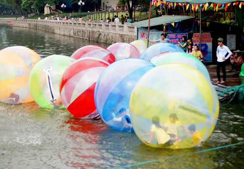 Công viên Thủ Lệ quot;nêmquot; chặt người ngày nghỉ lễ - 6