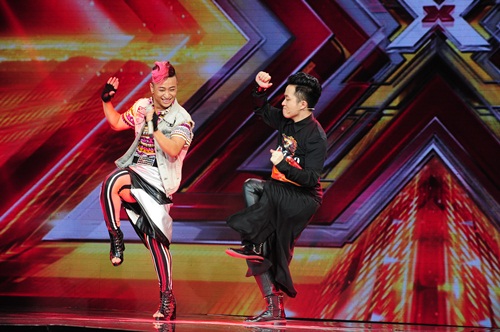Chàng trai mặc váy khiến giám khảo X-Factor phấn khích tột độ - 8
