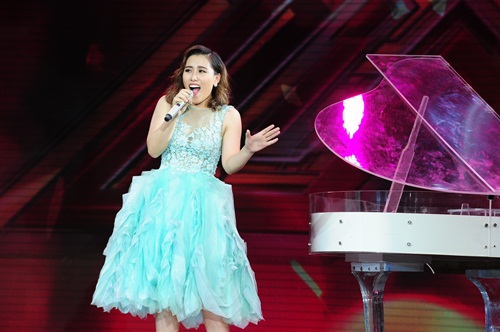 Chàng trai mặc váy khiến giám khảo X-Factor phấn khích tột độ - 14