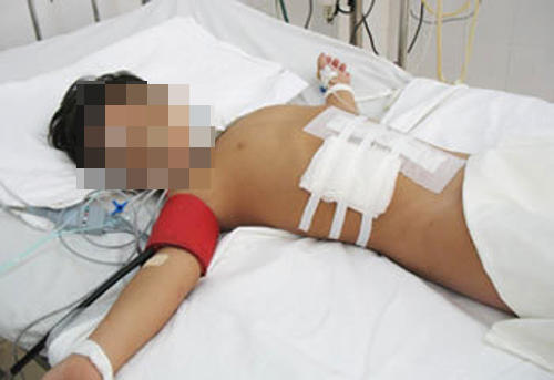 Chuyện những cụ già, em bé mang bầu gây sốc - 2