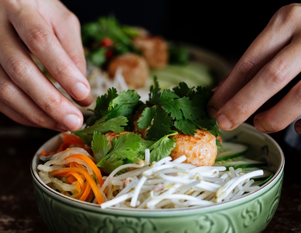 Miến trộn thịt gà viên siêu ngon - 6