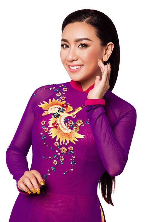 quot;Mỹ nhân phim mỳ ăn liềnquot; Y Phụng đẹp mặn mà tuổi 40 - 8