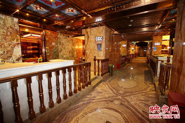 Choáng ngợp vẻ xa hoa trong chốn ăn chơi khét tiếng TQ - 13