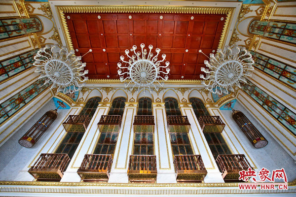 Choáng ngợp vẻ xa hoa trong chốn ăn chơi khét tiếng TQ - 2