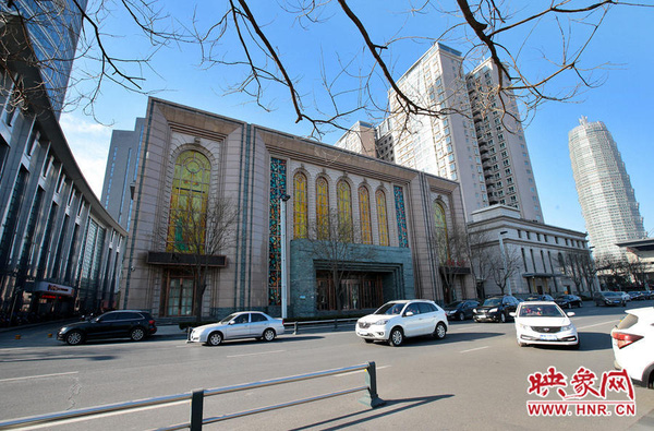 Choáng ngợp vẻ xa hoa trong chốn ăn chơi khét tiếng TQ - 1