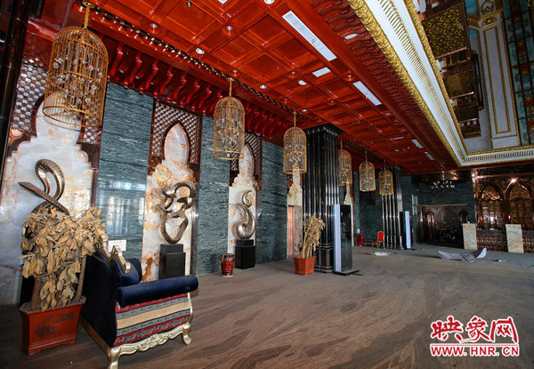 Choáng ngợp vẻ xa hoa trong chốn ăn chơi khét tiếng TQ - 8