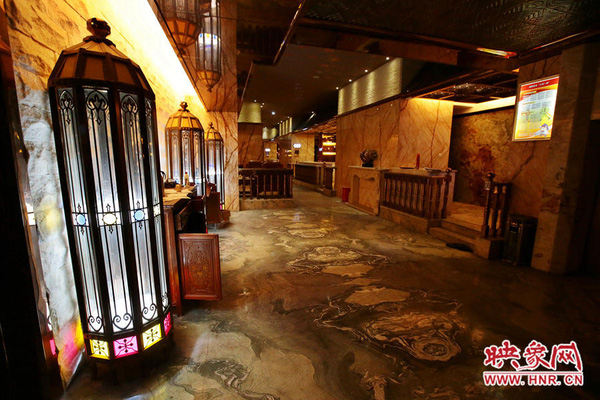 Choáng ngợp vẻ xa hoa trong chốn ăn chơi khét tiếng TQ - 9