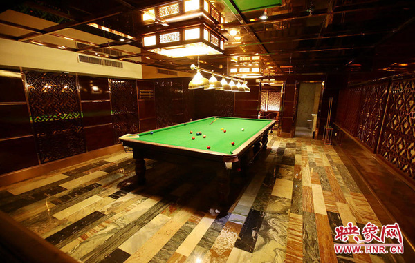 Choáng ngợp vẻ xa hoa trong chốn ăn chơi khét tiếng TQ - 11