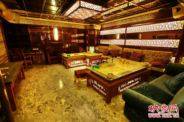 Choáng ngợp vẻ xa hoa trong chốn ăn chơi khét tiếng TQ - 4