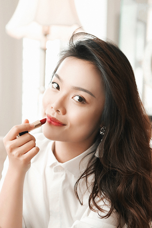Bí quyết quot;lột xácquot; vịt bầu thành thiên nga của BTV làm đẹp - 3