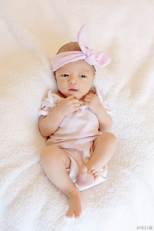 Con gái HH Trương Tử Lâm đáng yêu như thiên thần - 1