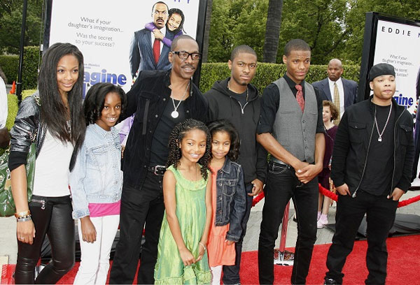 Showbiz 24h/7: Vợ chồng Huỳnh Thánh Y quot;cơm canh chẳng ngọtquot; - 8