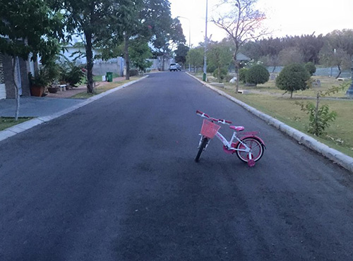 Thủy Tiên lại gây ồn ào khi khoe ảnh con gái đạp xe - 3