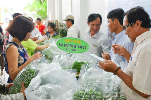 Phòng chống ngộ độc thực phẩm mùa nắng nóng tại TP. HCM - 2