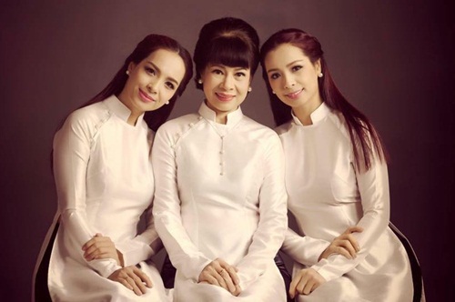 Kim Hiền và dàn sao Việt xúc động trong Ngày của Mẹ - 15