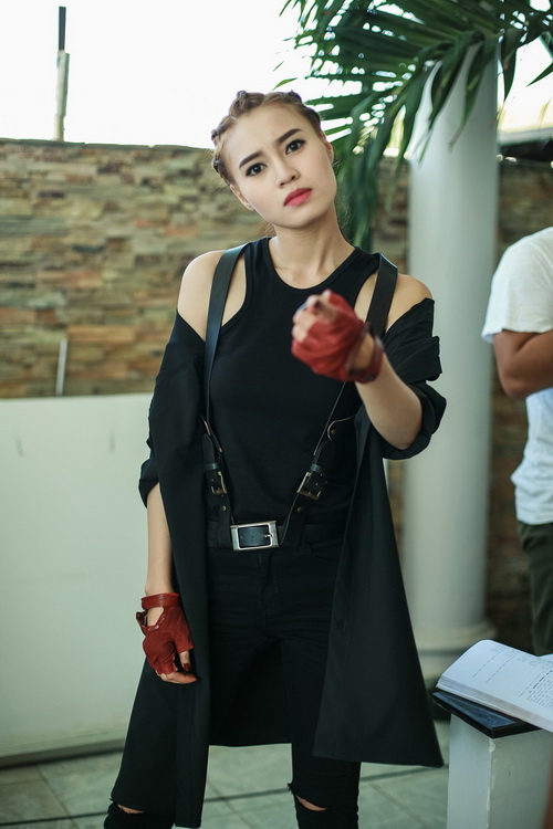Lan Ngọc rũ bỏ hình ảnh quot;ngọc nữquot; làm sát thủ - 5