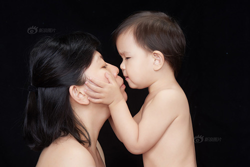 “Tan chảy” với bộ ảnh tuyệt đẹp về nụ hôn của mẹ và con - 3