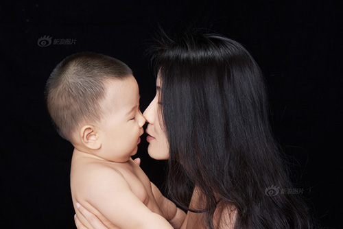 “Tan chảy” với bộ ảnh tuyệt đẹp về nụ hôn của mẹ và con - 5