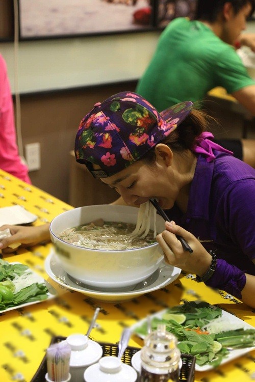 Thành viên Cuộc Đua Kỳ Thú đồng loạt buồn nôn sau khi ăn phở - 11