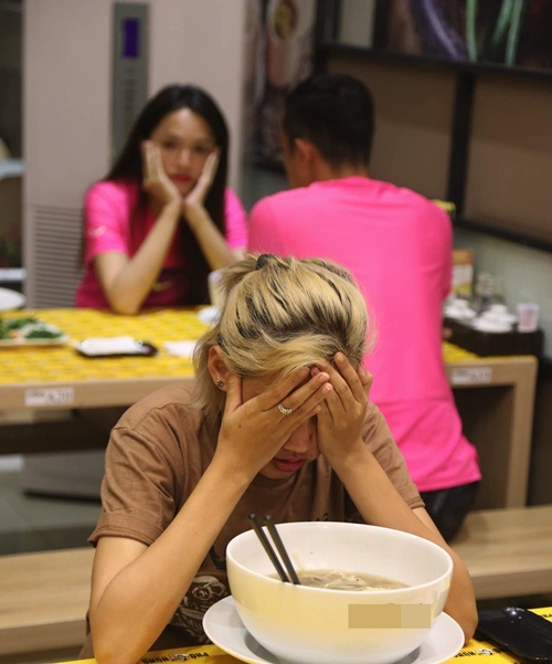 Thành viên Cuộc Đua Kỳ Thú đồng loạt buồn nôn sau khi ăn phở - 1
