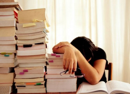 Để con thi tốt: Cha mẹ hãy tạo động lực, đừng tạo áp lực - 1