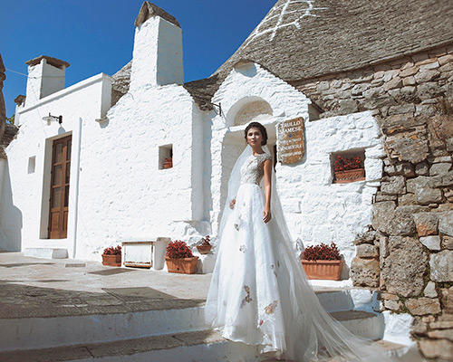 Kim Tuyến diện váy cưới, mơ màng giữa ngôi làng cổ Ý - 3