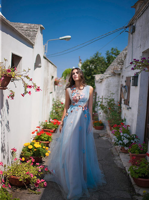 Kim Tuyến diện váy cưới, mơ màng giữa ngôi làng cổ Ý - 13