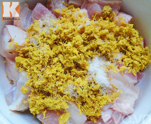 Thịt ba chỉ đảo lá mắc mật thơm nức mũi - 3