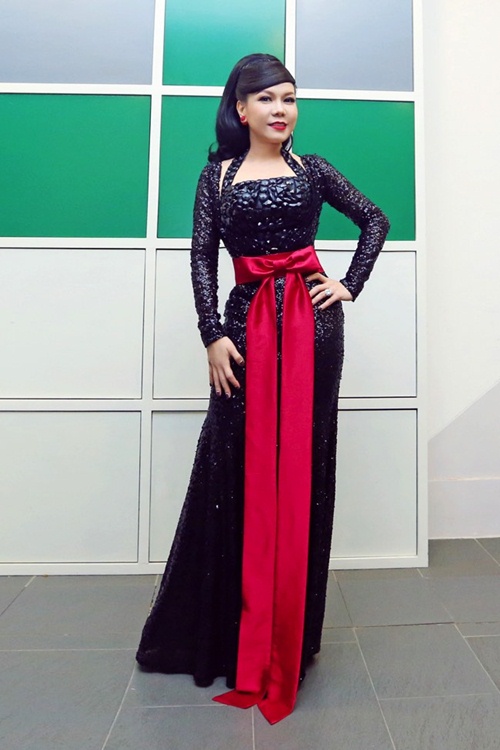 Việt Hương lộng lẫy thử trang phục cho gala VN#039;s Got Talent - 9