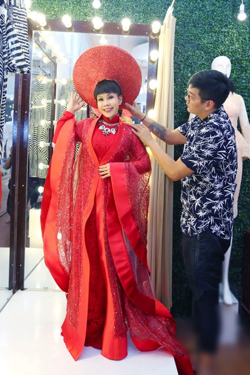 Việt Hương lộng lẫy thử trang phục cho gala VN#039;s Got Talent - 6