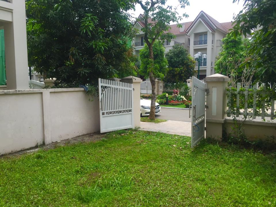 Lã Thanh Huyền hào hứng khoe biệt thự sang có vườn, cạnh sông - 5