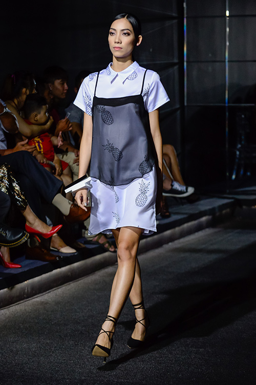 Vóc dáng một con, HH Diễm Hương vẫn tự tin catwalk - 8