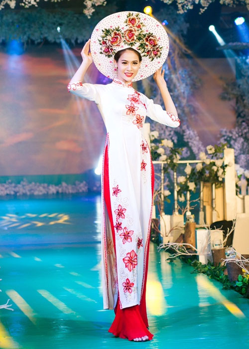 Phan Thị Mơ kiều diễm với áo dài cưới - 6