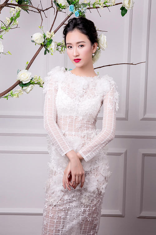 Á hậu Hà Thu đẹp kiêu sa, khoe vòng một thanh tân - 2