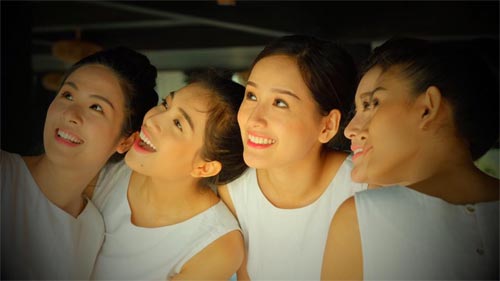 Hà Hồ, Phạm Hương vui vẻ bên nhau mặc scandal bủa vây - 15