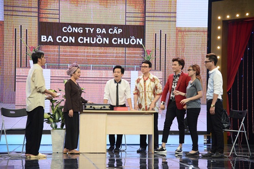 Hoài Linh, Thúy Nga đóng giả ăn xin tật nguyền lừa đảo - 17