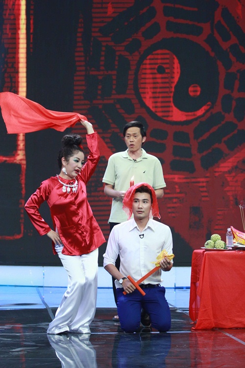 Hoài Linh, Thúy Nga đóng giả ăn xin tật nguyền lừa đảo - 18