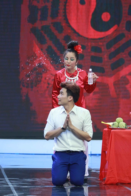 Hoài Linh, Thúy Nga đóng giả ăn xin tật nguyền lừa đảo - 19