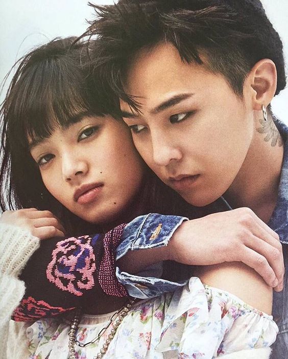 Showbiz 24/7: Sau 5 năm, quot;Hoa hậu dao kéoquot; ly hôn chồng - 4