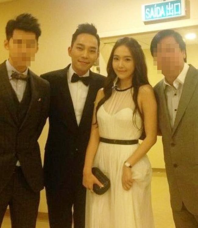 Showbiz 24/7: Sau 5 năm, quot;Hoa hậu dao kéoquot; ly hôn chồng - 7