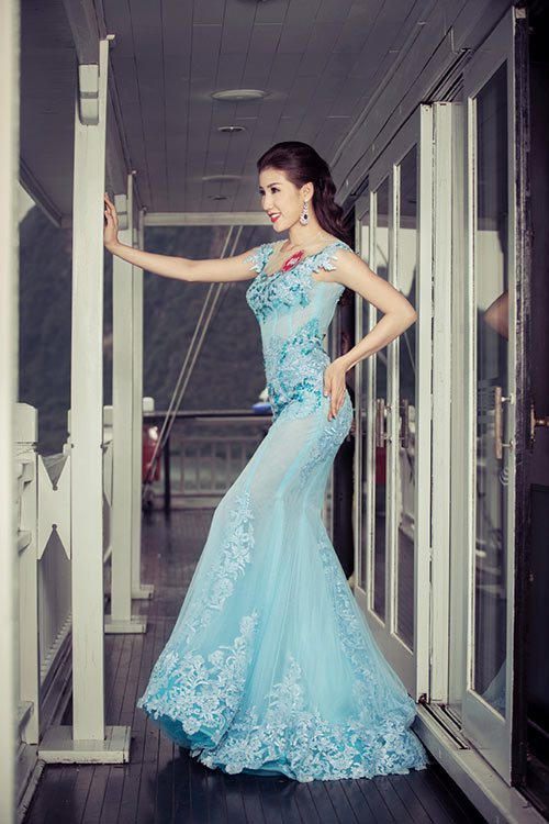 Thí sinh HH biển khoe dáng lộng lẫy trên du thuyền - 5
