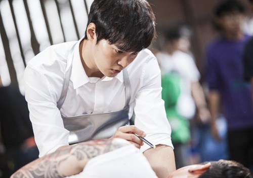 Kim Tae Hee đẹp đôi bên quot;Thiên tài lang bămquot; Joo Won - 1