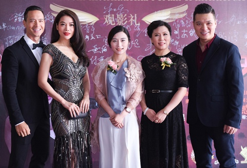 Trương Ngọc Ánh đẹp đôi sánh bước bên Kim Lý ở Trung Quốc - 14