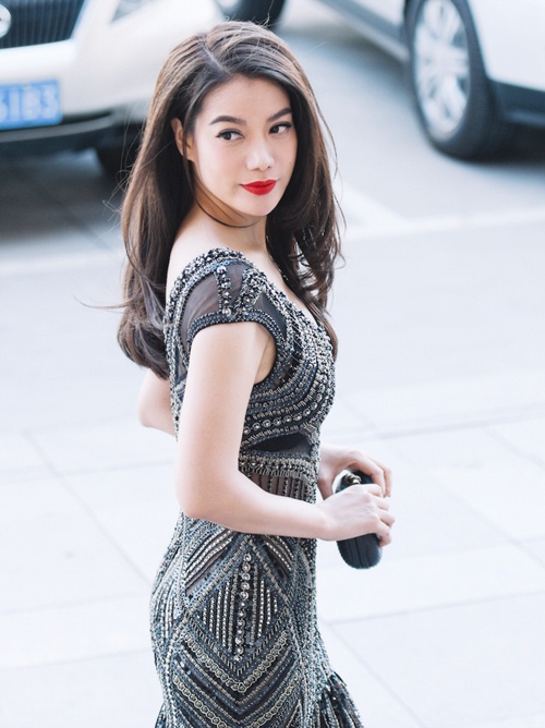 Trương Ngọc Ánh đẹp đôi sánh bước bên Kim Lý ở Trung Quốc - 5