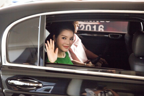 Lý Nhã Kỳ hóa công chúa tóc mây trên thảm đỏ Cannes - 4